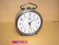 フランス・JAZ製の目覚まし時計 ”Réveil ” ライトグリーン 1967年絶版