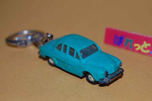 追加の写真3: フランス製キーフォルダー：Les Micro-Miniatures - Norev No.4  - Renault Dauphine 4-door 1957年型　1/86ème　 