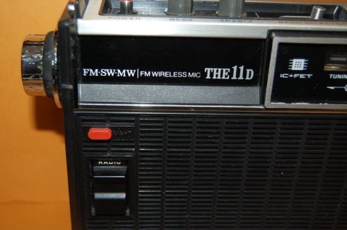追加の写真2: ソニー SOLID STATE THE 11シリーズ ICF-1100D 3バンド(FM＆SW＆AM) 10石ラジオ 1971年( 11月)型マイク機能付き　純正黒ケース付き 