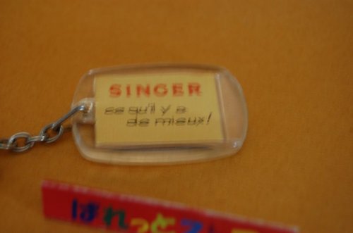 追加の写真1: フランス製ヴィンテージキーフォルダー A VOTRE SERVICE ”ＳＩＮＧＥＲ”宣伝用