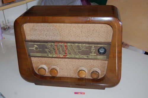 追加の写真3: フィリップス・オーストリア(Philips Austria GmbH)６球スーパーアダージョ1951年製ラジオ受信機