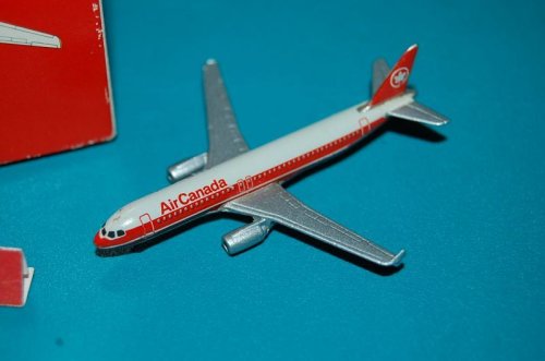 追加の写真1: ドイツ・SCHABAK社製No.926/19 縮尺1/600 "Air Canada" Airbus A 320 1988