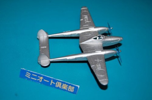 追加の写真3: アメリカ・Tootsietoys製 　　P-38 Lockheed 1941年 Lightening 戦闘機1948年製・