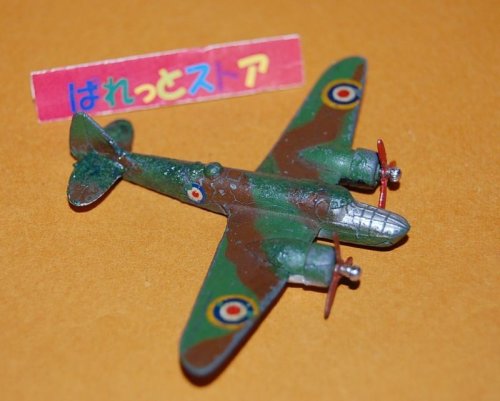 追加の写真2: 英国・DINKY-TOYS No.62d BRISTOL BLENHEIM "MEDIUM BOMBER" イギリス空軍 迷彩塗装 1940年・当時物