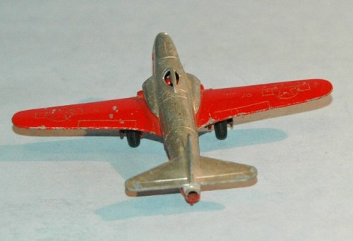 追加の写真2: アメリカ・Tootsietoys製  Lockheed P-80 "SHOOTING STAR（流星号）"　　Jet・アメリカ陸軍航空隊・1948年当時物