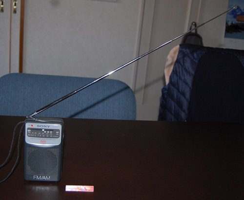 追加の写真2: ソニー Model SRF-AX15　　FM・AM・テレビ(1-3ch) ステレオ受信ラジオ 1993年・日本製　ポケットサイズ 
