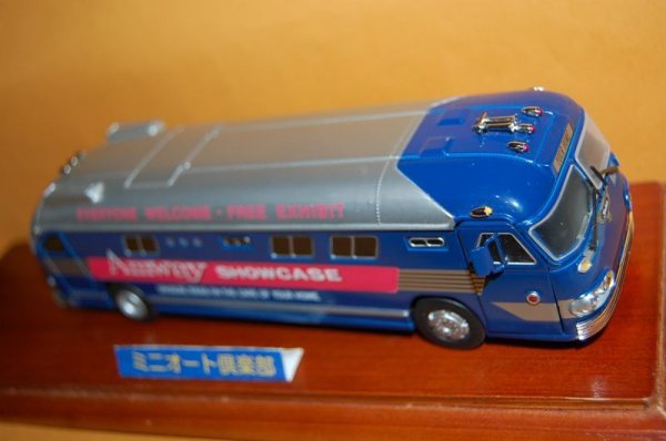 画像1: 日本アムウェイ特製◆移動展示車輌／Amway SHOWCASE Bus 1963年型　「YOUR HOME」行き