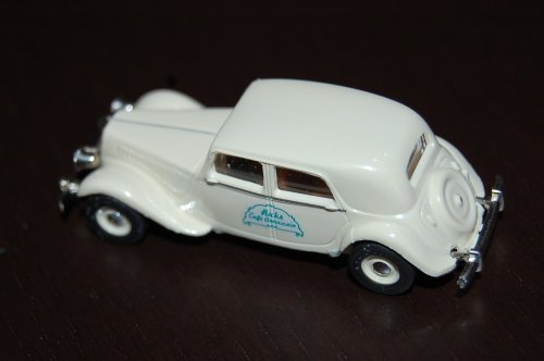 追加の写真2: 旧西ドイツ（現ドイツ）BREKIN製 Citroën 1939年 Traction Avant 映画『カサブランカ』の酒場"Ricks Café Americain"　ミニカー・1980年代製品
