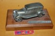 画像1: アメリカ・金属ブロンズ製自動車モデル・1930 Studebaker Dictator Eight・木製台座付き (1)
