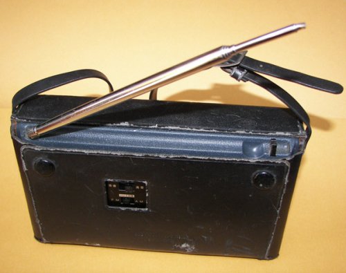 追加の写真3: National Panasonic Model: RF-680 FM/AM 9石トランジスターラジオ 1967年式