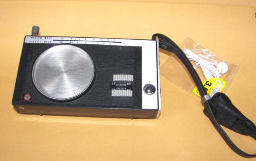 追加の写真1: Columbia 2 Band Ｔ-18 Portable8石トランジスターラジオ 1967年型