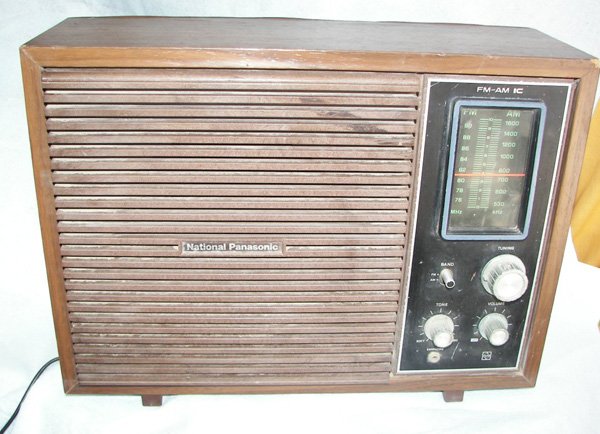 画像1: ナショナル　パナソニック　Model RE-780 木製キャビネット ラジオ  1972年型