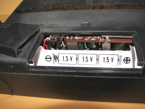 追加の写真3: ソニー　MODEL TFM-110F FM/SW/MW 3BAND RADIO 1967年型 黒革ケース付　