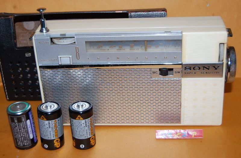 ソニー・Model TR-813・ 2-Band 8-Transistor 　Radio receiver1960年製・