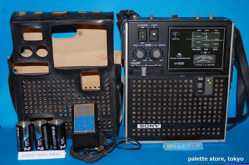 ソニー ICF-5500 スカイセンサーFM/AM/SW 3 BAND　1972年・日本製・純正AC100V電源アダプター&専用レザーケース付き