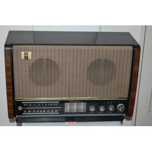 画像: Nippon Columbia Model-1520 Hi-Fi 5球真空管2バンドラジオ受信機1961年製