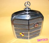 画像: Mercedes-Benz ラジエータマスク型　６石・トランジスターラジオ 1967年日本製　【通産省ラジオ製造会社コード番号803 】