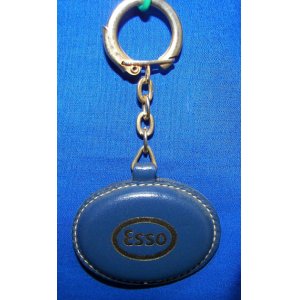 画像: フランス中央部の地方都市Bourges　GS　”ESSO”　革製品