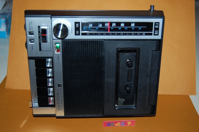 画像: STANDARD製 13石FM-AM RADIO CASSETTE TAPE RECORDER SR-T137F  日本国内向け仕様（J)1969年【未使用品】