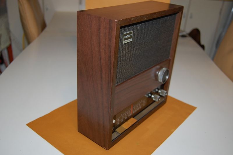 画像: SONY 8F-48 【Solid State Family W】 9石 FM/AMホームラジオ1968年式　ソニー　ヴィンテージ・ラジオ