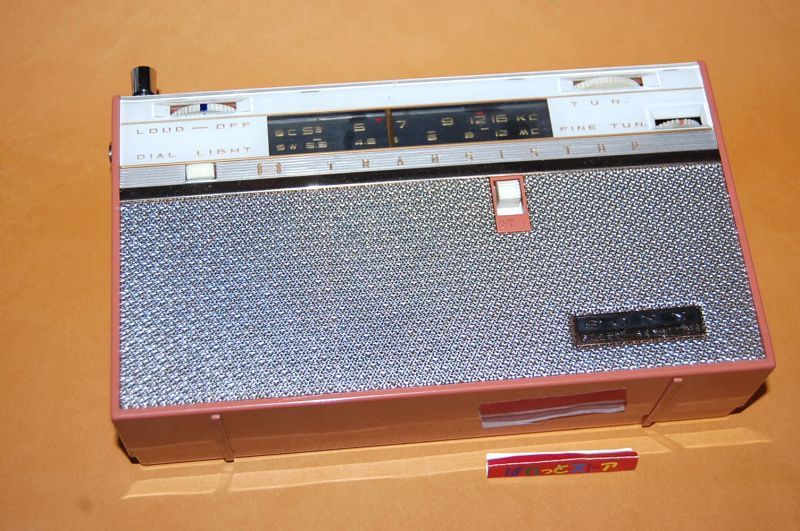 画像: SONY MODEL:TR-815-B AM/SW 2バンド SUPER SENSITIVE 8石トランジスターラジオ 1960年型 サーモンピンク