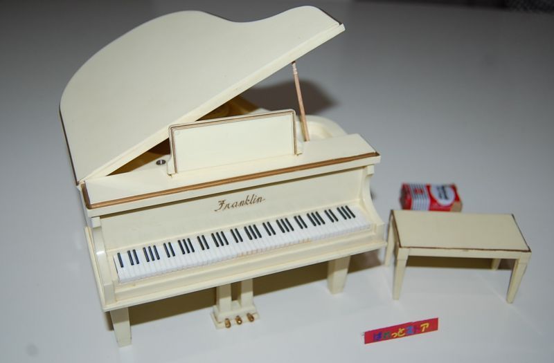 画像1: フランクリン Model LF-120 Grand Piano AM ８石トランジスタラジオ 1975年・日本製