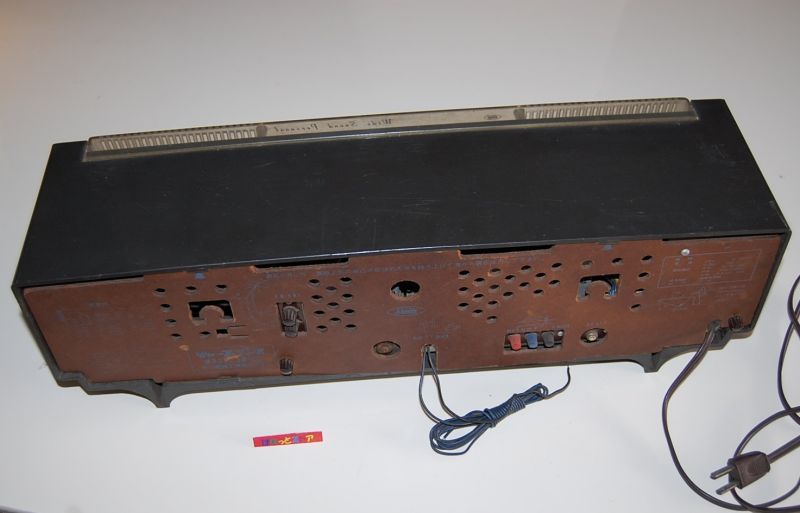 画像: シャープ製 Model FM-20 3バンド（FM/MW/SW) 5球真空管ラジオ 1962年・日本製【実用使用は、不可能・未整備品】