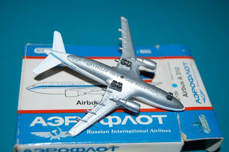 画像: ドイツ・SCHABAK社製No.950/139 縮尺1/600 "Aeroflot Russian Airlines" Airlines Airbus A 310 1983