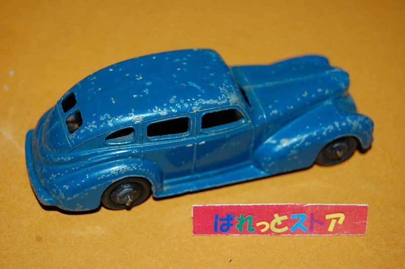 画像: イギリス製・Dinky Toys No.39e Chrysler Royal Sedan 1939年当時物・青色