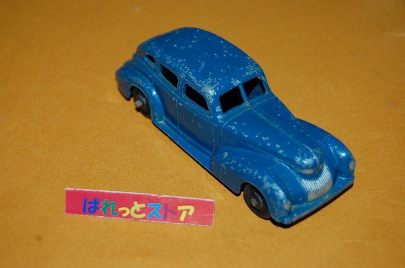 画像: イギリス製・Dinky Toys No.39e Chrysler Royal Sedan 1939年当時物・青色