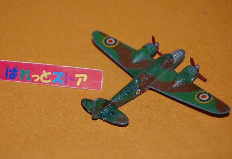 画像: 英国・DINKY-TOYS No.62d BRISTOL BLENHEIM "MEDIUM BOMBER" イギリス空軍 迷彩塗装 1940年・当時物