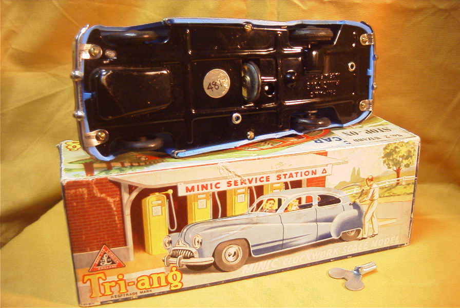 画像: 英国・Triang-Minic製 No.2 Buick 1948 "Wizard Stop-On Car" 7 inch long Clockwork メカニック機能・当時物