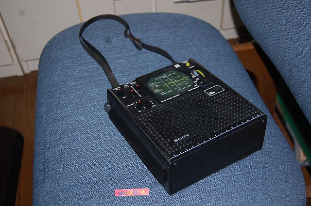 SONY ソニー ICF-5600 スカイセンサー 3バンドレシーバー FM/MW/SW （FM/中波/短波ラジオ） 