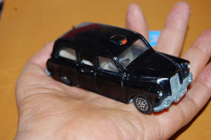 英国製・DINKY-TOYS No.284 LONDON TAXI・1/43スケール・1970年代製品 - ぱれっとストア ◎ Palette  Store