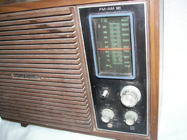 ナショナル パナソニック Model RE-780 木製キャビネット ラジオ 1972