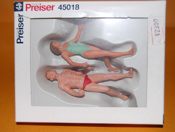 画像: ドイツ製・Preiser 45018 海水浴フィギュア男女