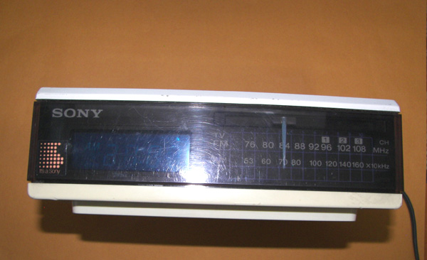 ソニー ＩＣＦ－Ｃ５型 クローク ラジオ DIGITAL 24 FM/AM DIGITAL